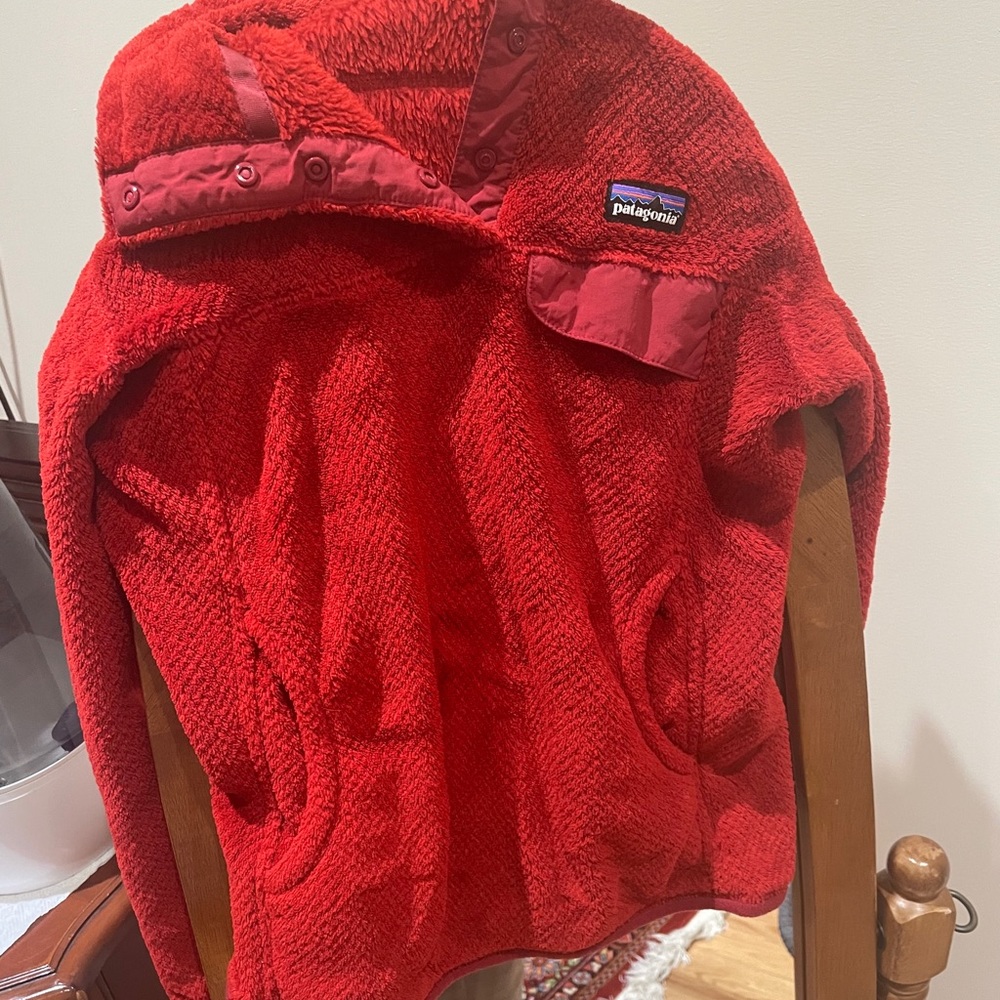 Red Patagonia re tool snap t pullover